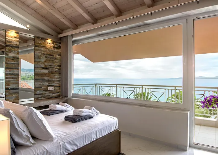 Aμφιτρίτη 3* Nikiti (Sithonia)